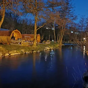Camping Barrels Am Clerve, Enscherange